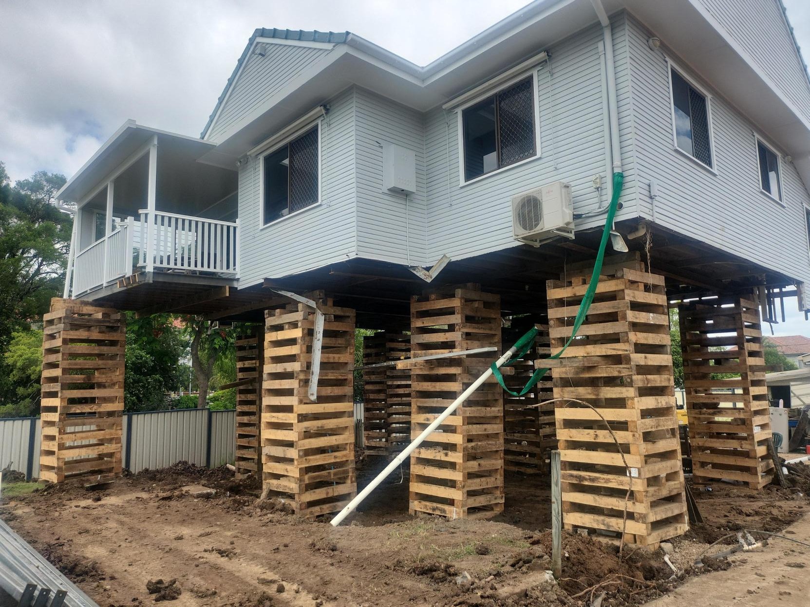 Rocklea — House Raise